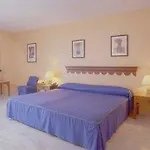 Apart-hotel Benabola & 4*
