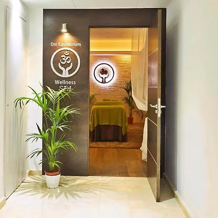 Benabola & Aparthotel 4*