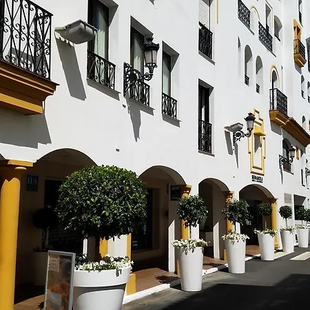 Appart hôtel Benabola & 4*