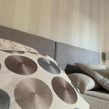 Ξενοδοχείο με διαμερίσματα Benabola & Μαρμπέλλα