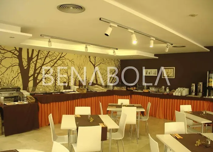 Benabola & Apartmanhotel Marbella