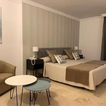 Hotel apartamentowy Benabola & Marbella